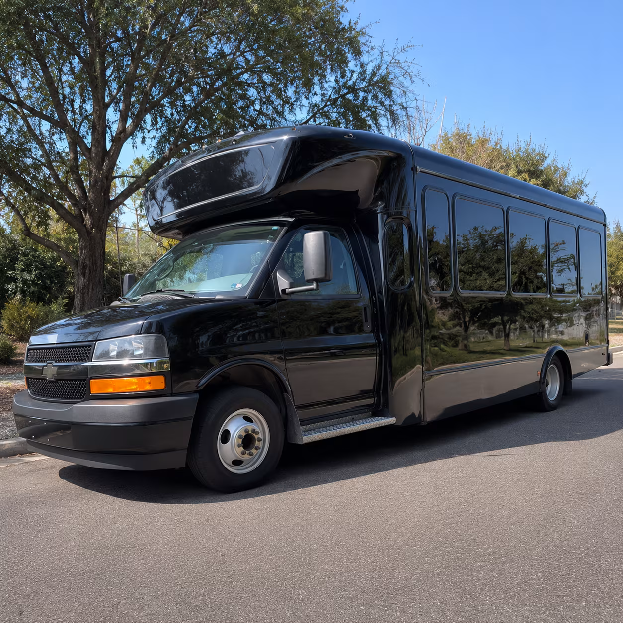 party buses to the westin providence crowne plaza warwick and every rhode island prom venue